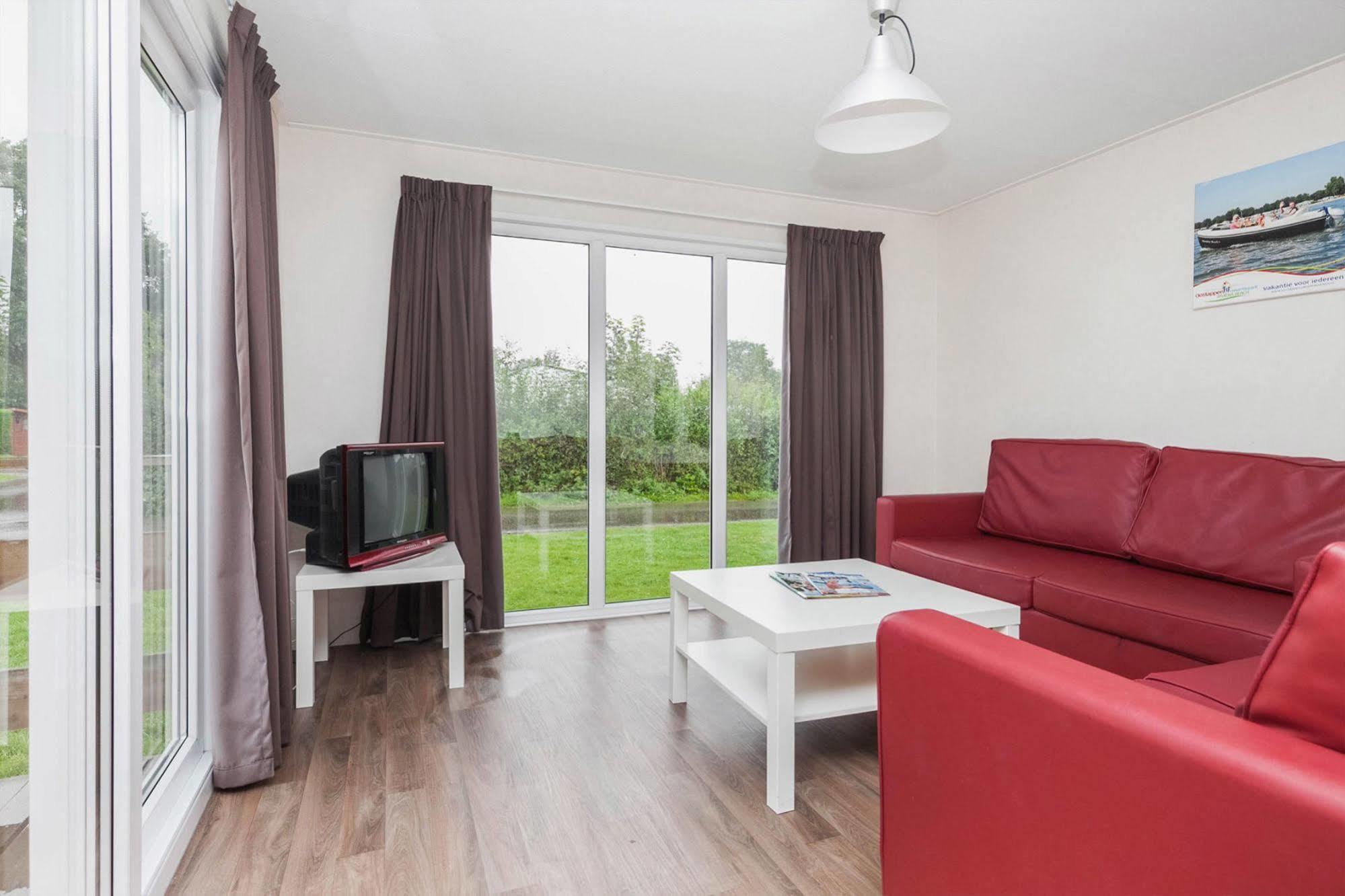 Oostappen Vakantiepark Riviera Beach Biddinghuizen Esterno foto