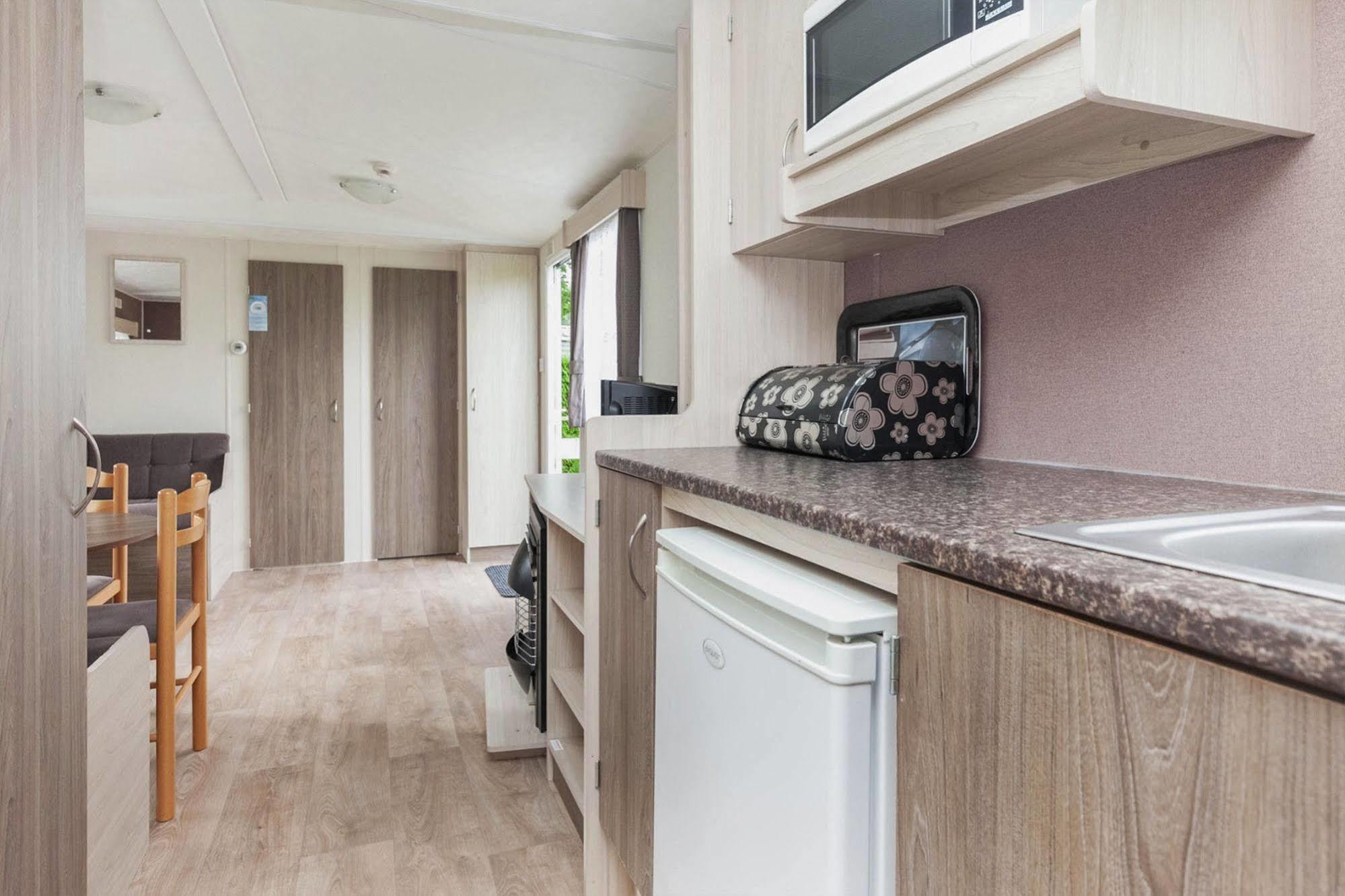 Oostappen Vakantiepark Riviera Beach Biddinghuizen Esterno foto