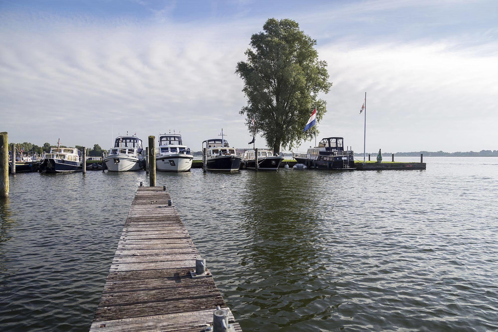 Oostappen Vakantiepark Riviera Beach Biddinghuizen Esterno foto
